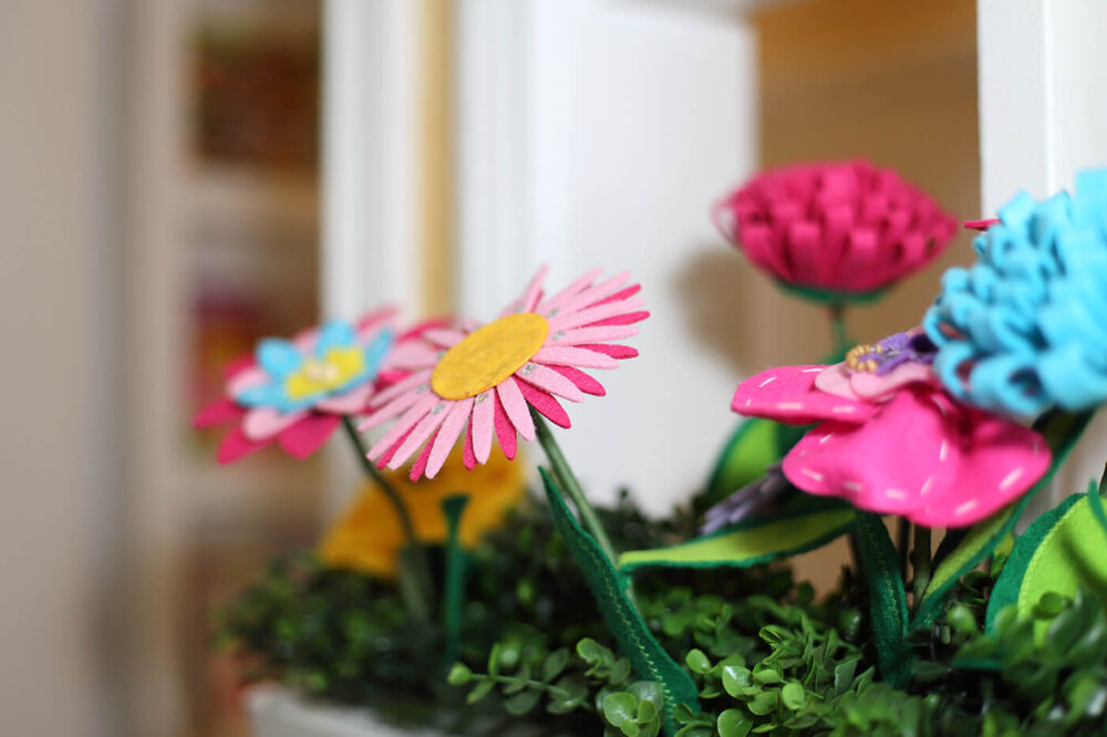 Crafty play flowers