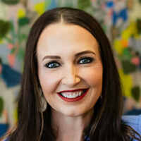 Dr. Laura Juntgen