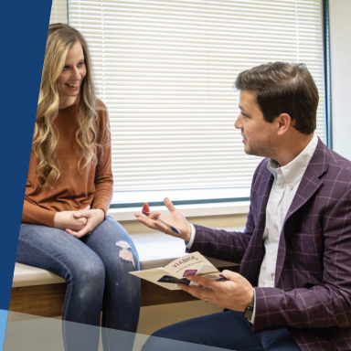 Dr consulting patient